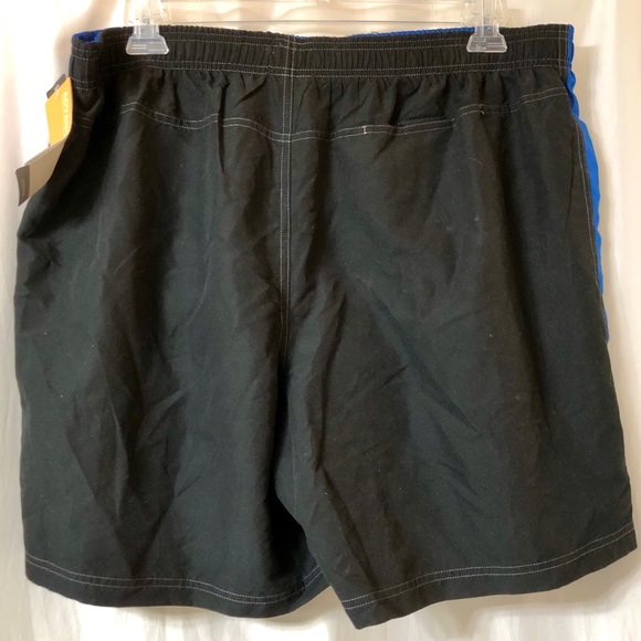 2 Pairs of Men’s Swim/Board Shorts Size: XXL - Picture 8 of 15